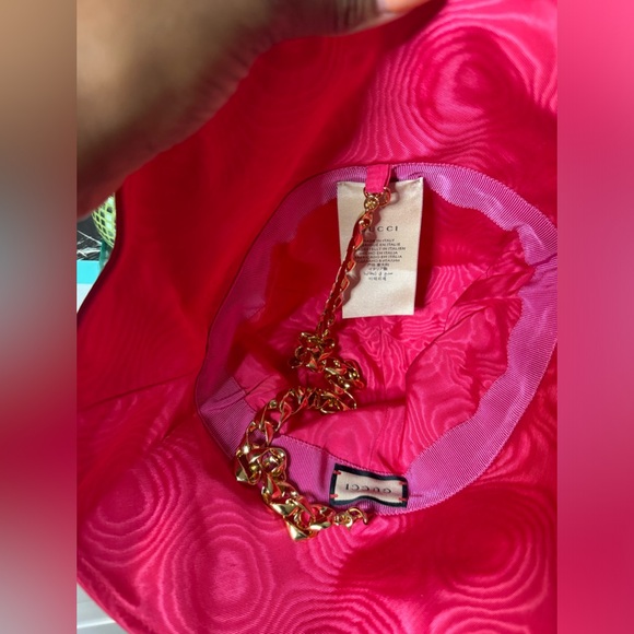 Gucci Bucket Hat w/ Gold Chain NWT Rare - Picture 5 of 9
